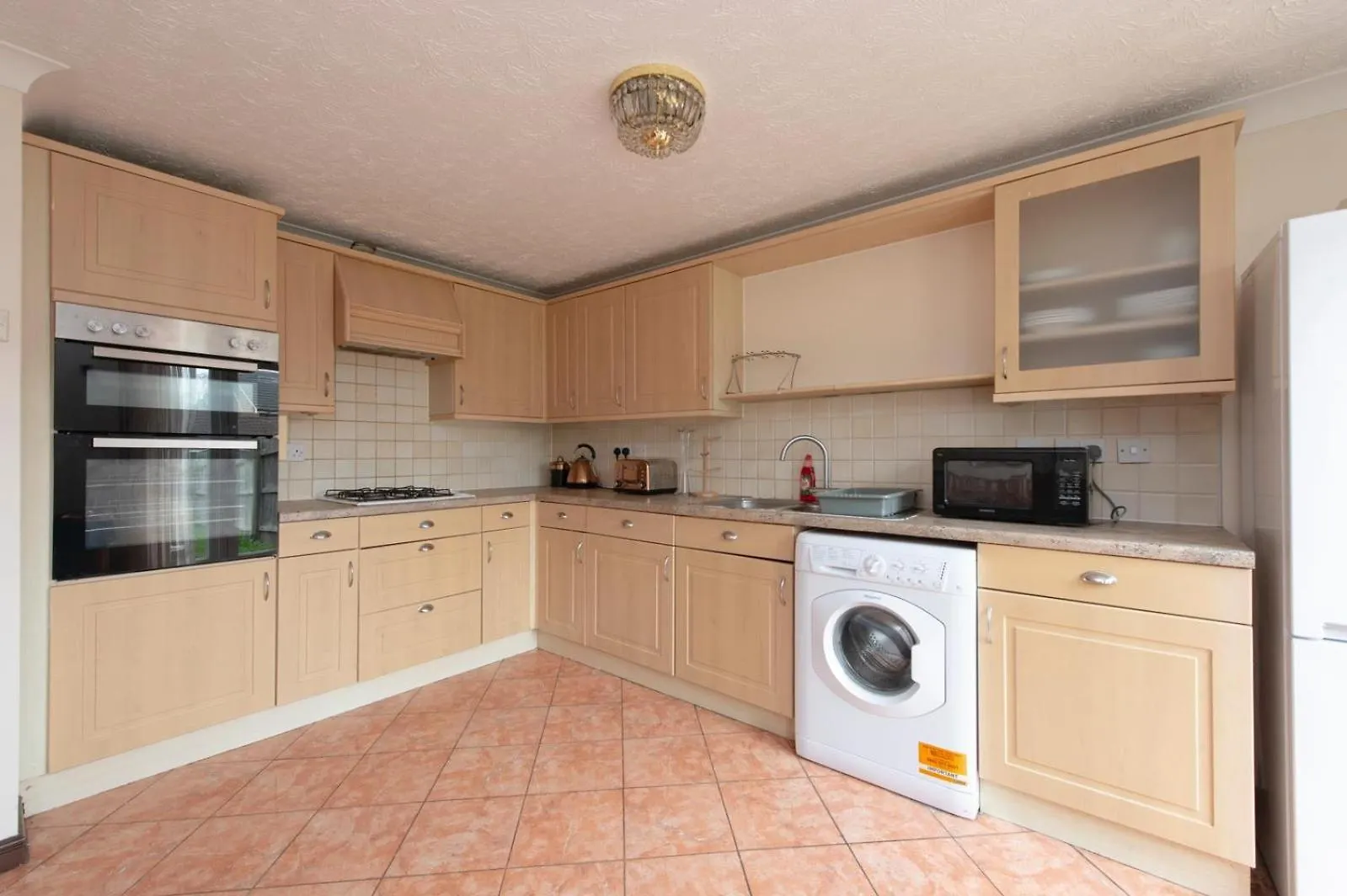 Apartment Lovely 5 Bed House With 8 Beds In Thamesmead Thamesmead
