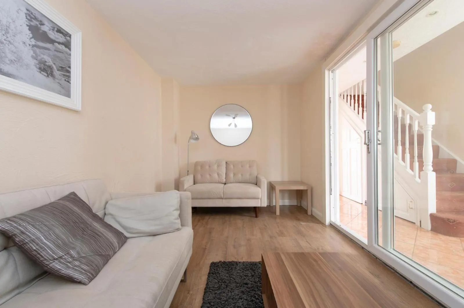 Lovely 5 Bed House With 8 Beds In Thamesmead Thamesmead